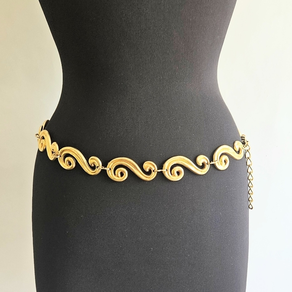 Escada Accessories - Vtg Rare Escada scroll link heavy Chunky chain belt Made In Spain Luxury FIRM